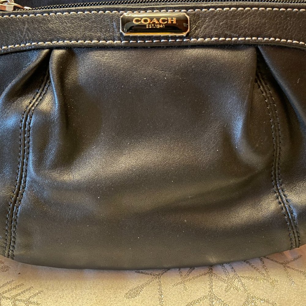 Coach leather wristlet Black